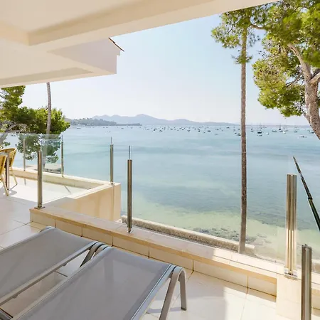 Apartamento Catalina 3b Es Un Moderno Frente Al Mar En El Pinewalk *