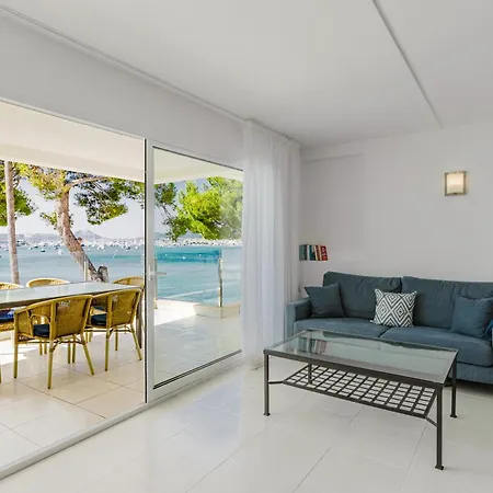 Apartamento Catalina 3b Es Un Moderno Frente Al Mar En El Pinewalk Puerto Pollensa