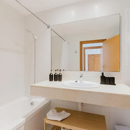 Apartamento Catalina 3b Es Un Moderno Frente Al Mar En El Pinewalk
